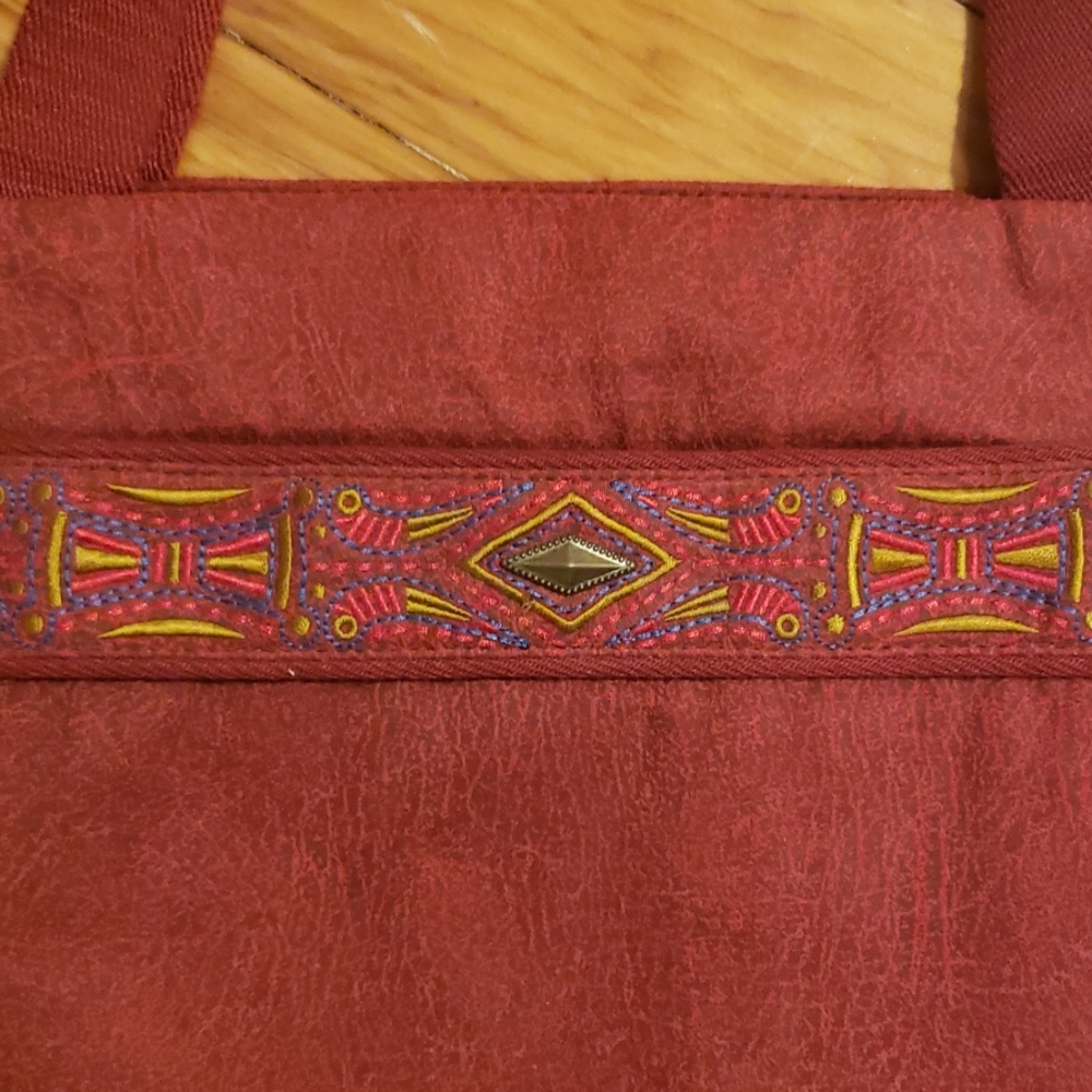 Purse - Picture 2 of 4